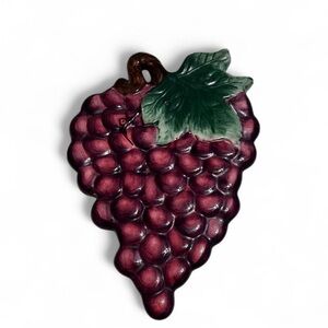 Boston Warehouse Grape Trivet